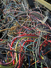 messy-server-room-wiring